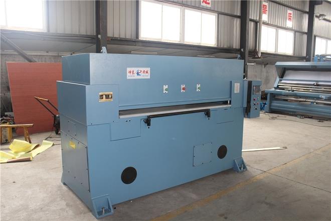 Hydraulický čtyřřadý řezací stroj (001) .jpg